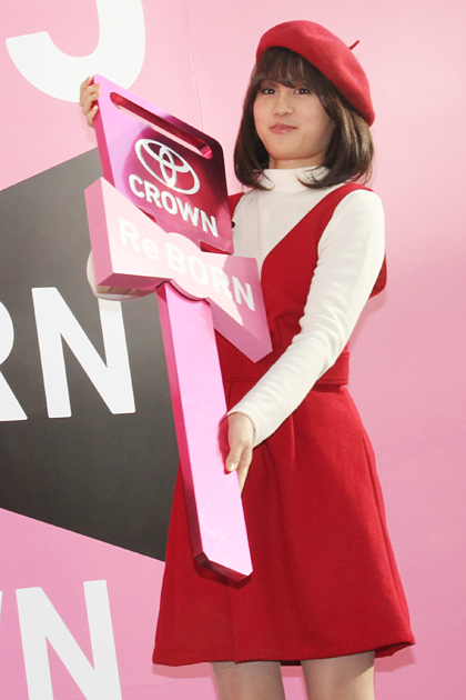 12 25 Re Born Crown 前田敦子 あっちゃん ジャイ子にビッグなクリスマスプレゼント 新型クラウン 画像ギャラリー No 11 特集 Mota