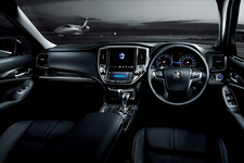 トヨタ 新型クラウンアスリート