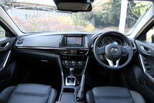 マツダ 新型アテンザセダン SKYACTIV-G(2.5リッターガソリンエンジン搭載モデル)25S Lパッケージ