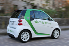 スマート electric drive（smart ed／電気自動車）