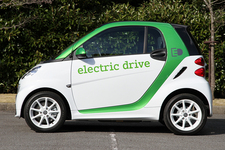 スマート electric drive（smart ed／電気自動車）