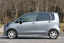 ダイハツ 新型 ムーヴ カスタム RS エクステリア・サイド(真横)