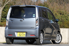 ダイハツ 新型 ムーヴ カスタム RS リアビュー