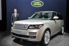 4代目 新型「レンジローバー」