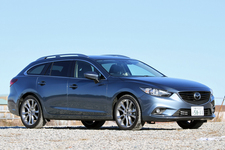 マツダ 新型 アテンザ ワゴン XD(クロスディー) L Package[SKYACTIV-D(クリーンディーゼルモデル)]　ボディカラー：ブルーリフレックスマイカ