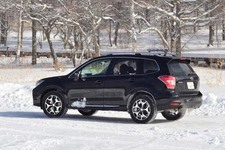 新型フォレスター in 女神湖