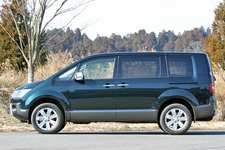 三菱 デリカD:5 D-Premium エクステリア・サイドビュー