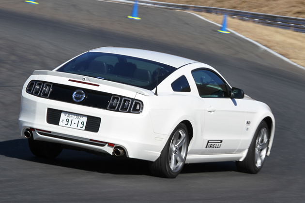 フォード 新型マスタング V8 GTクーペ プレミアム　試乗レポート3