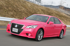 トヨタ 新型クラウン アスリート