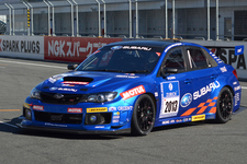 2013年ニュルブルクリンク24時間耐久レース参戦車両の「SUBARU WRX STI 4ドア」