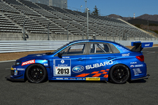 2013年ニュルブルクリンク24時間耐久レース参戦車両の「SUBARU WRX STI 4ドア」
