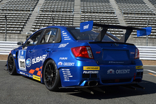 2013年ニュルブルクリンク24時間耐久レース参戦車両の「SUBARU WRX STI 4ドア」