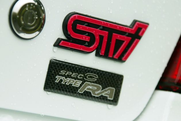 インプレッサ WRX STI TYPE RA(2004年モデル・300台限定)