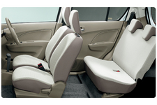 スズキ アルト ECO-S シート