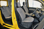 「ルノー カングー クルール」[ボディカラー：黄色「クラージュ ジョン」]　インテリア・前後席