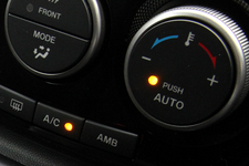 クルマの暖房でac エアコン をonにする必要ってあるの 教えて Mjブロンディ 教えてmjブロンディ Mota