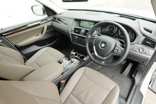 BMW X3 xドライブ20dブルーパフォーマンス