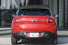 「MINI Paceman(ミニ ペースマン)」ミニ クーパーS ペースマン　エクステリア・リア正面