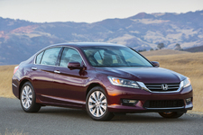 新型アコード EX-L V-6 セダン(北米)