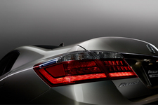 アコード ハイブリッド リア イメージ