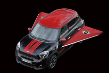 ウィング・オプションを装備したMINI John Cooper Works