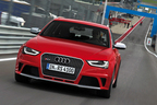 アウディ　新型「RS 4 Avant」