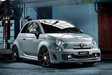 ABARTH 500(アバルトチンクエチェント)