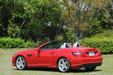 メルセデス・ベンツ SLK200 BlueEFFICIENCY MT AMGスポーツパッケージ