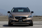 ボルボ V40 クロスカントリー T5 AWD[ボディカラー：ロウカッパーメタリック／エクステリア・スタイリング・キット装着車]　エクステリア・フロント正面