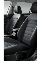 VW 新型ゴルフ　TSI Highline