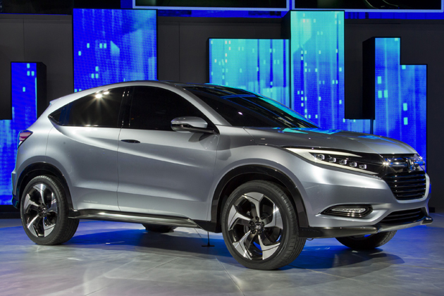 デトロイトモーターショー2013で世界初公開された、フィットをベースとしたコンパクトSUVのコンセプトカー「URBAN SUV CONCEPT」