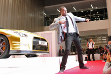 昨年10月に日産グローバルギャラリーを訪問した世界最速の男 ウサイン・ボルト選手