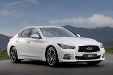 Infiniti Q50 Sport Sedan(インフィニティ Q50 スポーツセダン：日本名「日産 スカイライン」)[Photo:Infiniti]