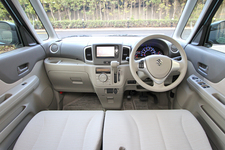 スズキ スペーシア[ノーマルモデル]　圧倒的な広さを誇るインテリア