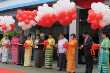 5月27日にヤンゴン市内の一号店で開催されたサービスショップ開所式