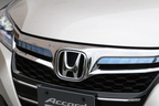 ホンダ 新型 アコード プラグイン ハイブリッド[ボディカラー：シャンパンプラチナメタリック]