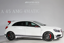 「A45 AMG 4MATIC Edition1」カルサイトホワイト