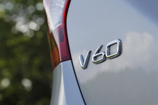 ボルボ V60 T4[2013年モデル]　エンブレム