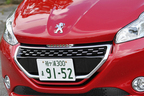 プジョー208 GTi[ボディカラー：リオハ・レッド]