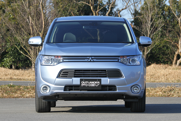 三菱 アウトランダー Phev Vs トヨタ プリウス Phv どっちが買い 徹底比較 2 3 徹底比較 人気新型車比較21年 Mota 三菱 アウトランダー Phev Vs トヨタ プリウス Phv どっちが買い 徹底比較 2 3 徹底比較 人気新型車比較21年 Mota
