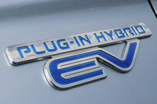 三菱 アウトアンダーPHEV