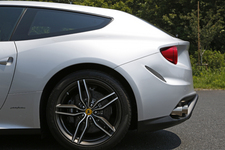 「フェラーリ FF」 エクステリア・リアオーバーハング