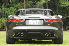 ジャガー F-TYPE V8S