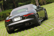 ジャガー F-TYPE V8S