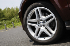 メルセデス・ベンツ GL550 4MATIC