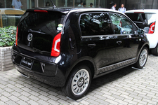 VW up! 初の限定車「black up!」