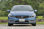 ボルボ S60 T4 SE[2014年モデル／ボディカラー：パワーブルーメタリック(新色)]　エクステリア・フロント正面