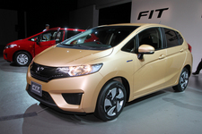 ホンダ 新型フィットハイブリッド