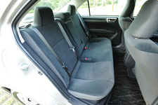 トヨタ カローラアクシオ ハイブリッド