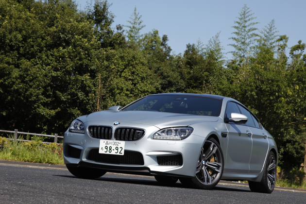 BMW M6 グランクーペ[ボディカラー：フローズンシルバー(BMW Individual特別色)]